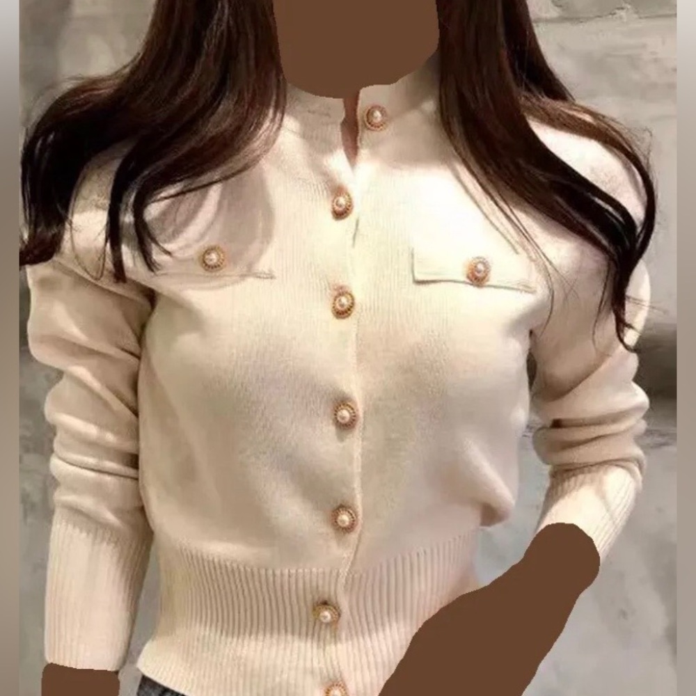 Womens Pretty Cream Cardigan NWOT